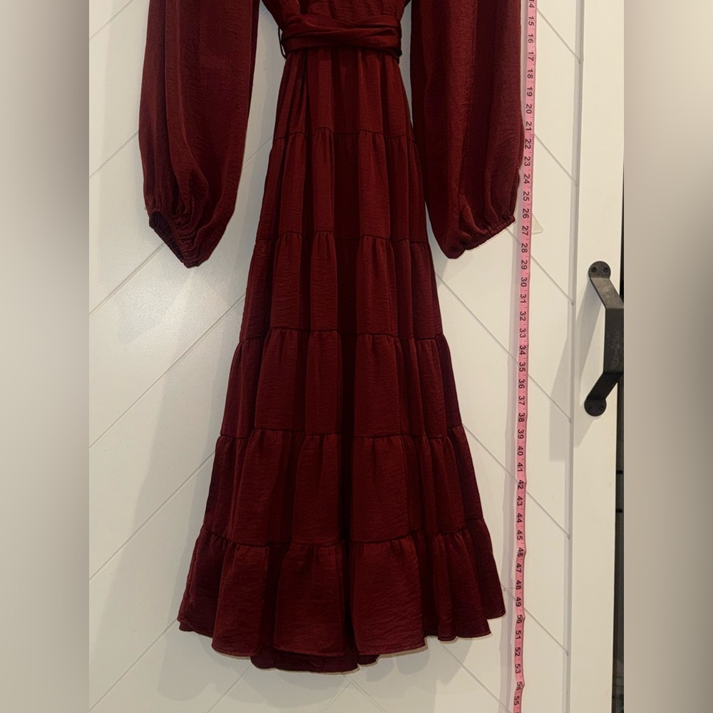 NWT Gibson Latimer Berry Long Sleeve Wrap Tiered Maxi Dress Size: Medium - Picture 6 of 9